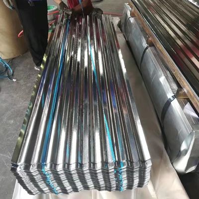 Revestimento de zinco 30-275 g/m2 Folha de telhado de aço galvanizado corrugado de alta resistência de tipo trapezoidal para edifícios impermeáveis