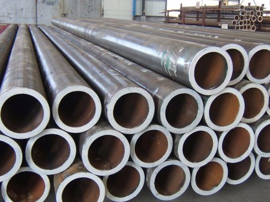 Tubos de aço sem costura para aplicações de óleo Faixa de espessura 2,11-300 mm Tolerância dentro de ± 1%