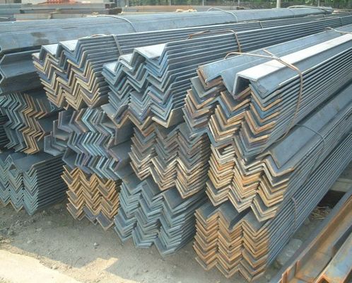 Q235/Q345/SS400/ST37-2/ST52/Q420/Q460/S235JR/S275JR/S355JR Barras de aço angulares laminadas a quente 40x5mm 6m 12m ASTM A36 GB 20x4mm