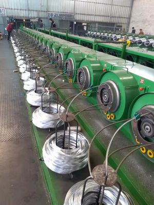 Fios de ligação galvanizados resistentes à corrosão de 2,5 mm x 100 m rolos para construção Q195 Q235 Zinco galvanizado não ligado