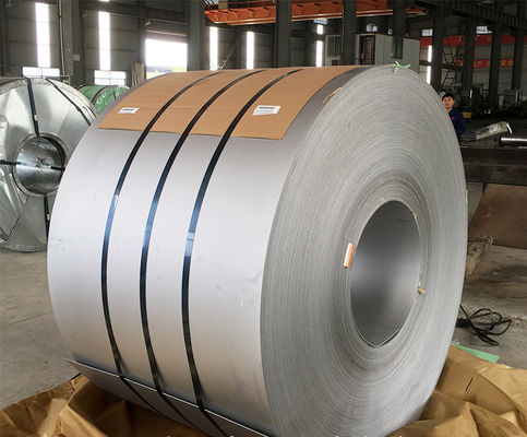 A principal escolha dos fabricantes de edifícios é a bobina de aço inoxidável com espessuras de 0,3 mm a 3 mm e resistência à corrosão