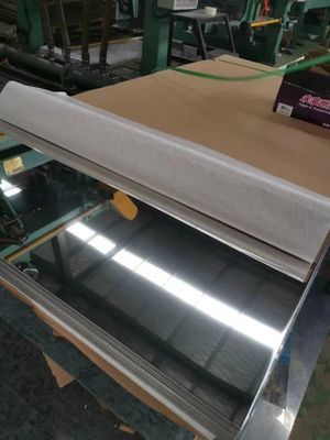 301 304 316 Chapa de aço inoxidável em BA 2B 8K Finalização com espessura de 0,3-0,6 mm e padrão DIN EN 10088-2
