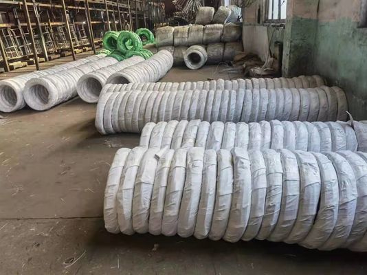 Perfect Detailing Crafts 1mm-16mm Fine Galvanized Wire com 10g de revestimento de zinco-Q195/Q235/SAE1006-1008-Diâmetro personalizado