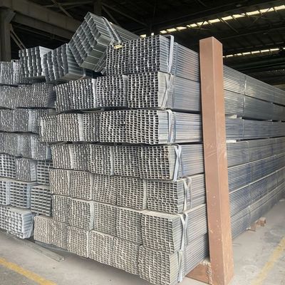 Tubos de aço galvanizados quadrados de 3x3 polegadas submersos a quente 0,5 mm revestimento de zinco proteção aprimorada para estrutura de construção