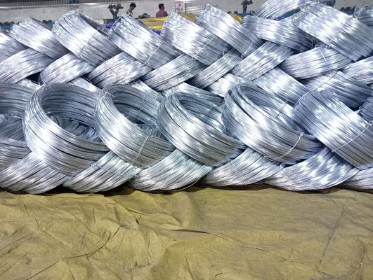 Q195 Q235 Arame de aço galvanizado 2,5 mm para corte livre no padrão GB