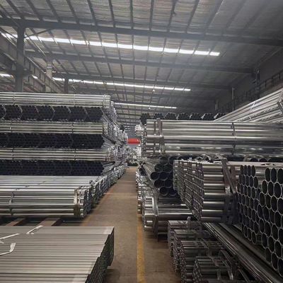 Tubos de aço soldados personalizados para construção Gi Tubos de aço galvanizados Soldados Materiais de construção metálicos não ligados