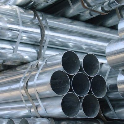Tubos de parede espessa Tubos galvanizados para construção Tubos de aço soldados personalizados Materiais de construção resistentes à corrosão