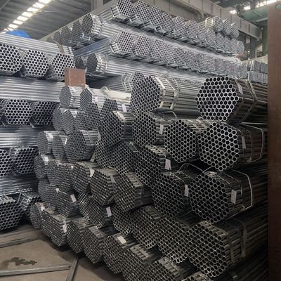 Tubos de parede espessa Tubos galvanizados para construção Tubos de aço soldados personalizados Materiais de construção resistentes à corrosão
