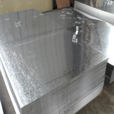 Z40 padrão 1250mm e 1500mm bobina de aço galvanizado laminado a quente competitivo com serviço de descolagem incluído